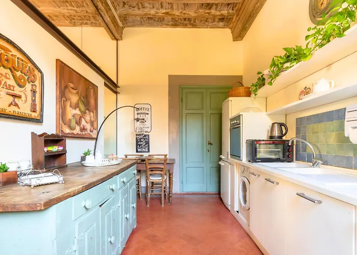 The Luxury Florence Historic Palace Of Santa Croce